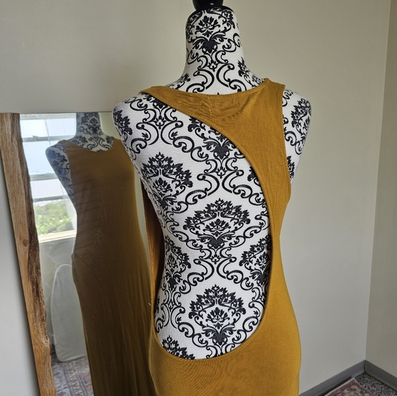 Out From Under Dress - Picture 3 of 9